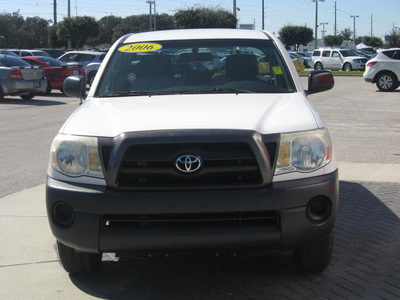 toyota tacoma 2006 white gasoline 4 cylinders rear wheel drive 5 speed manual 33884