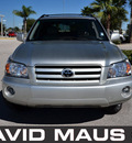 toyota highlander 2006 silver suv limited gasoline 6 cylinders front wheel drive automatic 32771
