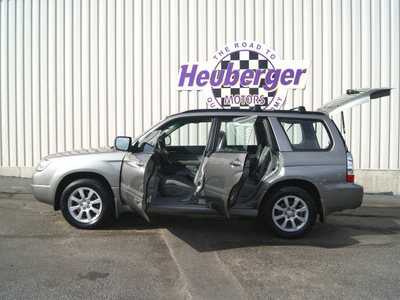 subaru forester 2006 steel gray suv 2 5 x premium package gasoline 4 cylinders all whee drive automatic 80905