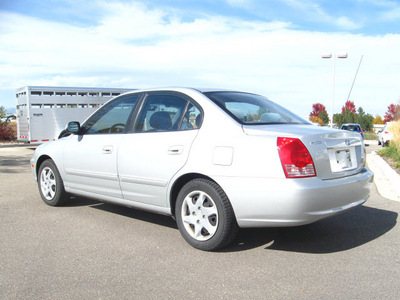 hyundai elantra 2004 silver sedan gls gasoline 4 cylinders front wheel drive automatic 80504