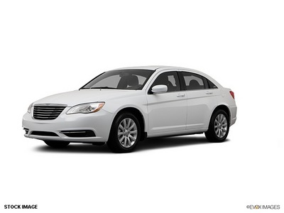 chrysler 200 2012 sedan touring flex fuel 6 cylinders front wheel drive shiftable automatic 47130