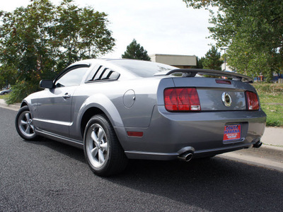 ford mustang 2007 dk  gray coupe gt premium gasoline 8 cylinders rear wheel drive 5 speed manual 80012