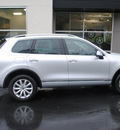 volkswagen touareg 2012 cool silver suv tdi sport diesel 6 cylinders all whee drive automatic 98226
