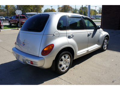 chrysler pt cruiser 2005 silver wagon limited gasoline 4 cylinders front wheel drive automatic 47172