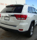 jeep grand cherokee 2012 white suv limited gasoline 6 cylinders 2 wheel drive automatic 33157