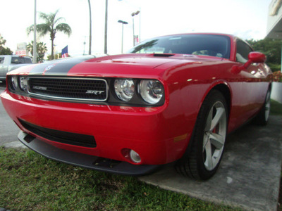 dodge challenger 2010 dk  red coupe srt8 gasoline 8 cylinders rear wheel drive automatic 33157
