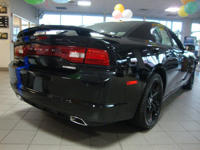 dodge charger 2011 black sedan mopar 11 gasoline 8 cylinders rear wheel drive automatic 33157