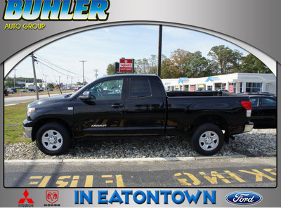 toyota tundra 2010 black grade gasoline 8 cylinders 4 wheel drive automatic 07724