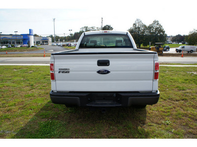 ford f 150 2009 oxford white xl gasoline 8 cylinders 2 wheel drive automatic 07724