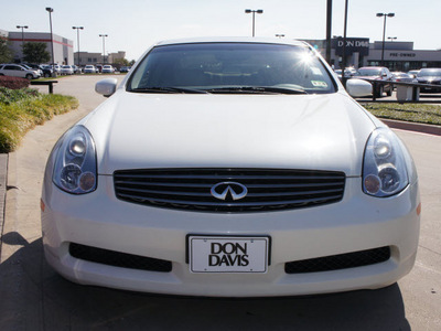 infiniti g35 2006 off white coupe gasoline 6 cylinders rear wheel drive automatic 76018