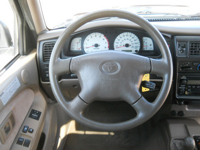 toyota tacoma 2001 green sr5 trd gasoline 6 cylinders dohc 4 wheel drive automatic with overdrive 55811