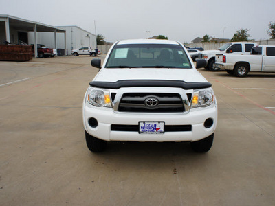 toyota tacoma 2010 white prerunner gasoline 4 cylinders 2 wheel drive 5 speed manual 76108