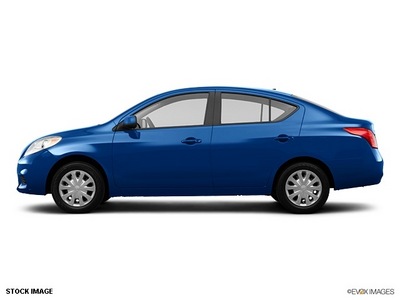 nissan versa 2012 blue sedan gasoline 4 cylinders front wheel drive not specified 98371