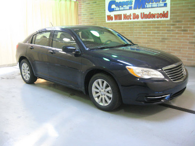 chrysler 200 2012 blackberry sedan touring gasoline 4 cylinders front wheel drive automatic 44883