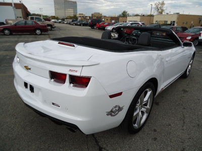 chevrolet camaro convertible 2011 white ss gasoline 8 cylinders rear wheel drive automatic 60007