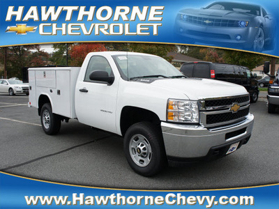 chevrolet silverado 2500 2011 white 8 cylinders not specified 07507