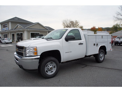 chevrolet silverado 2500 2011 white 8 cylinders not specified 07507