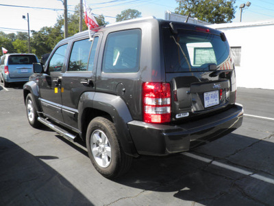 jeep liberty 2011 gray suv sport gasoline 6 cylinders 2 wheel drive automatic 32447