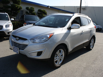 hyundai tucson 2012 silver gls gasoline 4 cylinders front wheel drive automatic 94010