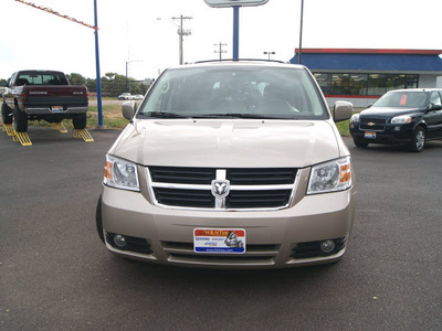 dodge grand caravan 2009 light sandstone van sxt gasoline 6 cylinders front wheel drive automatic 80911