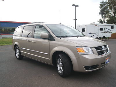 dodge grand caravan 2009 light sandstone van sxt gasoline 6 cylinders front wheel drive automatic 80911