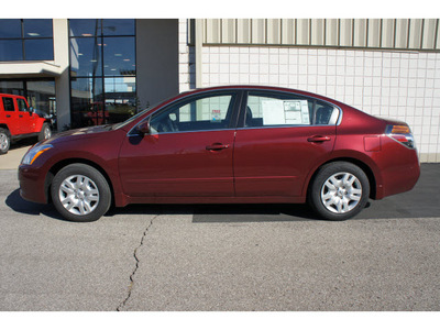 nissan altima 2012 red sedan 2 5 gasoline 4 cylinders front wheel drive automatic 47130