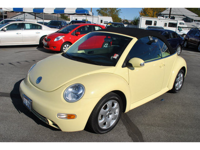 volkswagen new beetle 2003 yellow gls gasoline 4 cylinders front wheel drive automatic 98901