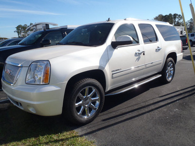 gmc yukon xl 2012 white suv denali flex fuel 8 cylinders all whee drive automatic with overdrive 28557