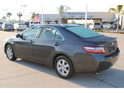 toyota camry 2009 dk  gray sedan le v6 gasoline 6 cylinders front wheel drive autostick 77065