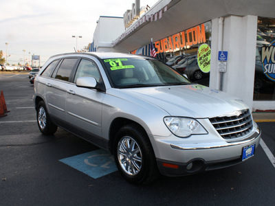 chrysler pacifica 2007 silver steel suv touring gasoline 6 cylinders front wheel drive autostick 07701