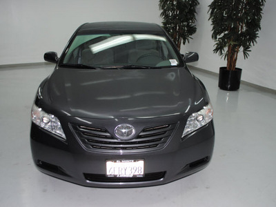 toyota camry 2009 dk  gray sedan le gasoline 4 cylinders front wheel drive automatic 91731