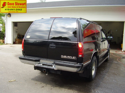 chevrolet suburban 2500 1995 black suv ls diesel 8 cylinders rear wheel drive automatic 43560