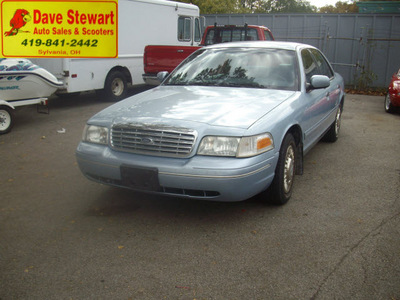 ford crown victoria 2001 lt  blue sedan gasoline 8 cylinders rear wheel drive automatic 43560