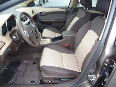chevrolet malibu 2012 brown sedan ls gasoline 4 cylinders front wheel drive automatic 60007