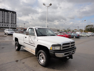 dodge 2500 ram 1999 white pickup truck slt laramie 4x4 gasoline v8 4 wheel drive automatic with overdrive 60546