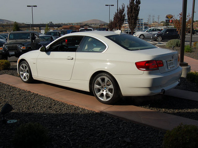 bmw 3 series 2008 white coupe 335xi gasoline 6 cylinders all whee drive automatic 99352