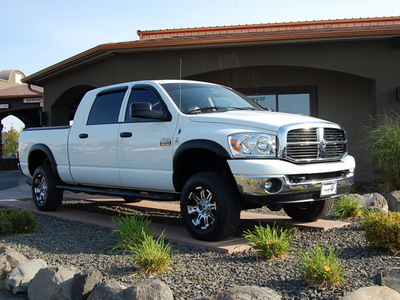 dodge ram pickup 2500 2007 white diesel 6 cylinders 4 wheel drive automatic 99352