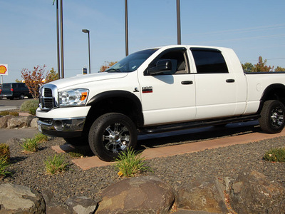 dodge ram pickup 2500 2007 white diesel 6 cylinders 4 wheel drive automatic 99352