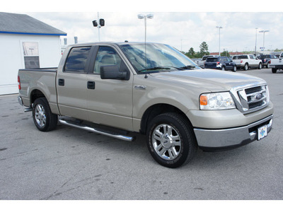 ford f 150 2008 white xlt gasoline 8 cylinders 2 wheel drive automatic 77388