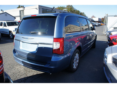 chrysler town and country 2012 lt  blue van touring l flex fuel 6 cylinders front wheel drive automatic with overdrive 08844