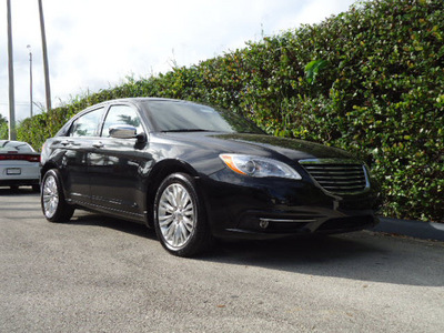 chrysler 200 2011 black sedan limited flex fuel 6 cylinders front wheel drive automatic 33157