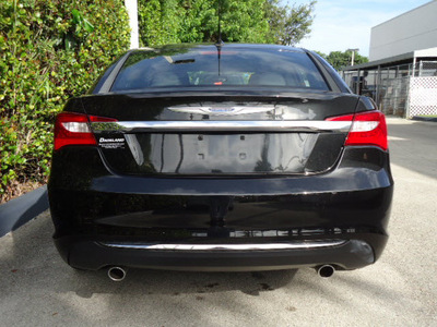 chrysler 200 2011 black sedan limited flex fuel 6 cylinders front wheel drive automatic 33157