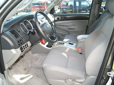 toyota tacoma 2009 magnetic gray trd off road sr5 gasoline 6 cylinders 4 wheel drive automatic 80905