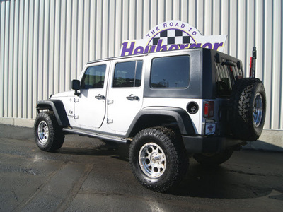 jeep wrangler unlimited 2008 bright silver suv x gasoline 6 cylinders 4 wheel drive automatic 80905