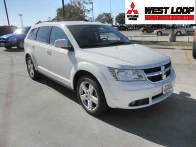 dodge journey 2009 white suv sxt gasoline 6 cylinders front wheel drive automatic 78238