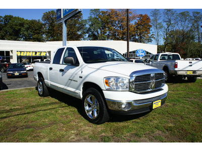 dodge ram pickup 1500 2007 bright white slt gasoline 8 cylinders 4 wheel drive automatic 07724