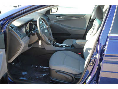 hyundai sonata 2011 dk  blue sedan gls gasoline 4 cylinders front wheel drive autostick 77065