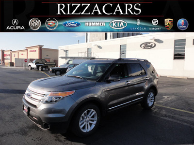 ford explorer 2012 gray suv xlt gasoline 6 cylinders 2 wheel drive automatic with overdrive 60546