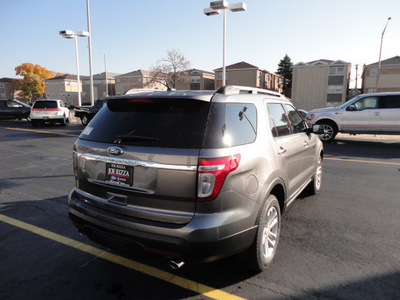 ford explorer 2012 gray suv xlt gasoline 6 cylinders 2 wheel drive automatic with overdrive 60546