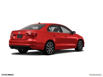 volkswagen jetta 2012 red sedan gli autobahn pzev gasoline 4 cylinders front wheel drive dual shift gearbox 56001